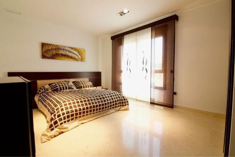 For sale of villa in Orihuela Costa