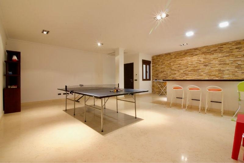 For sale of villa in Orihuela Costa