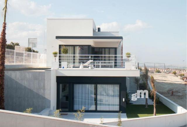 For sale of villa in San Miguel de Salinas