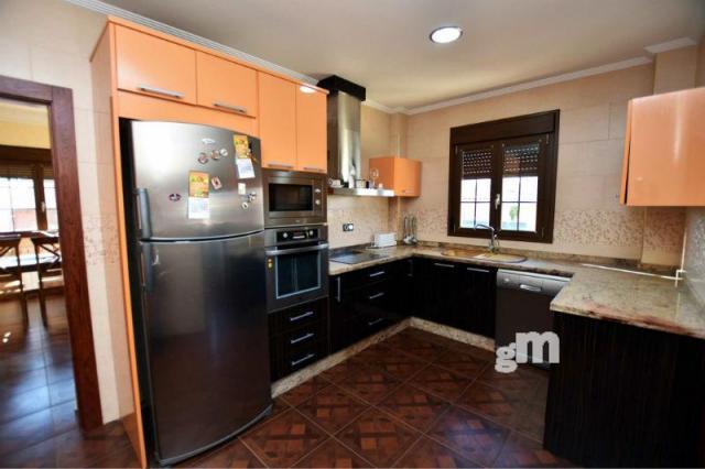 Venta de chalet en Los Montesinos