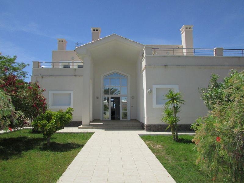 For sale of villa in Orihuela Costa