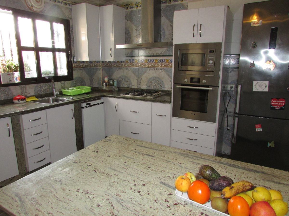 For sale of villa in Orihuela Costa