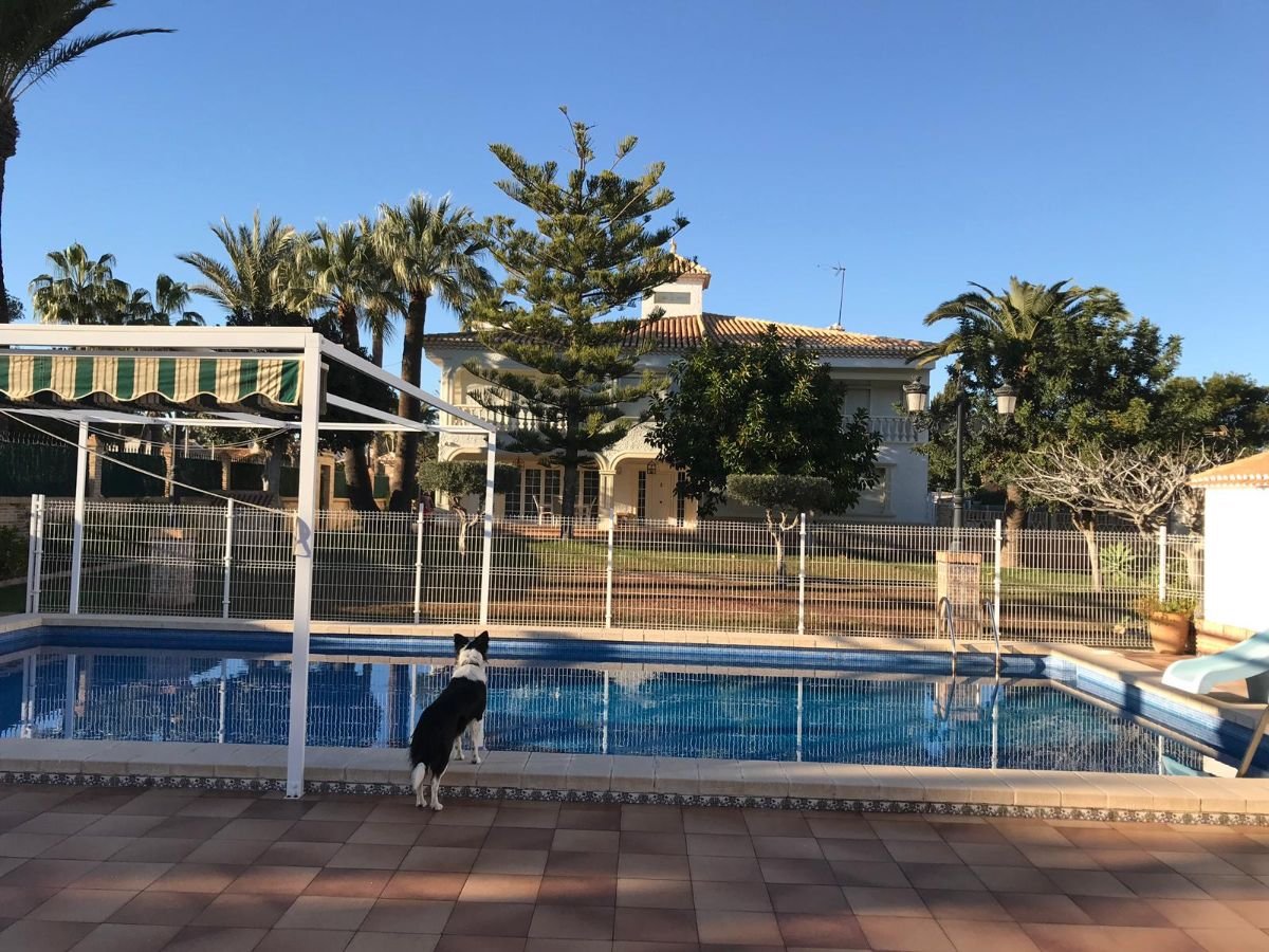 Venta de villa en Orihuela Costa