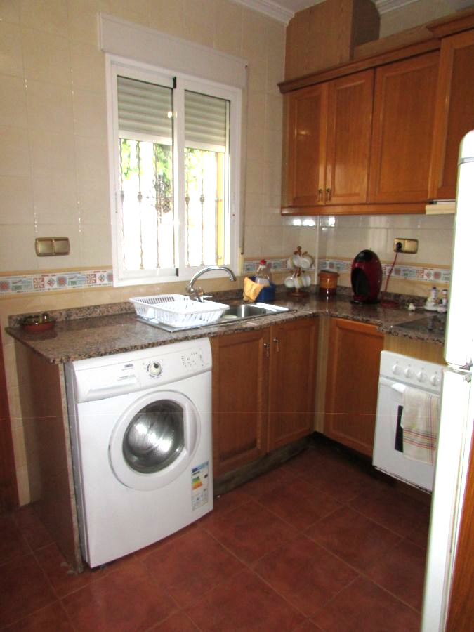 Zu verkaufen von chalet in
 Orihuela Costa