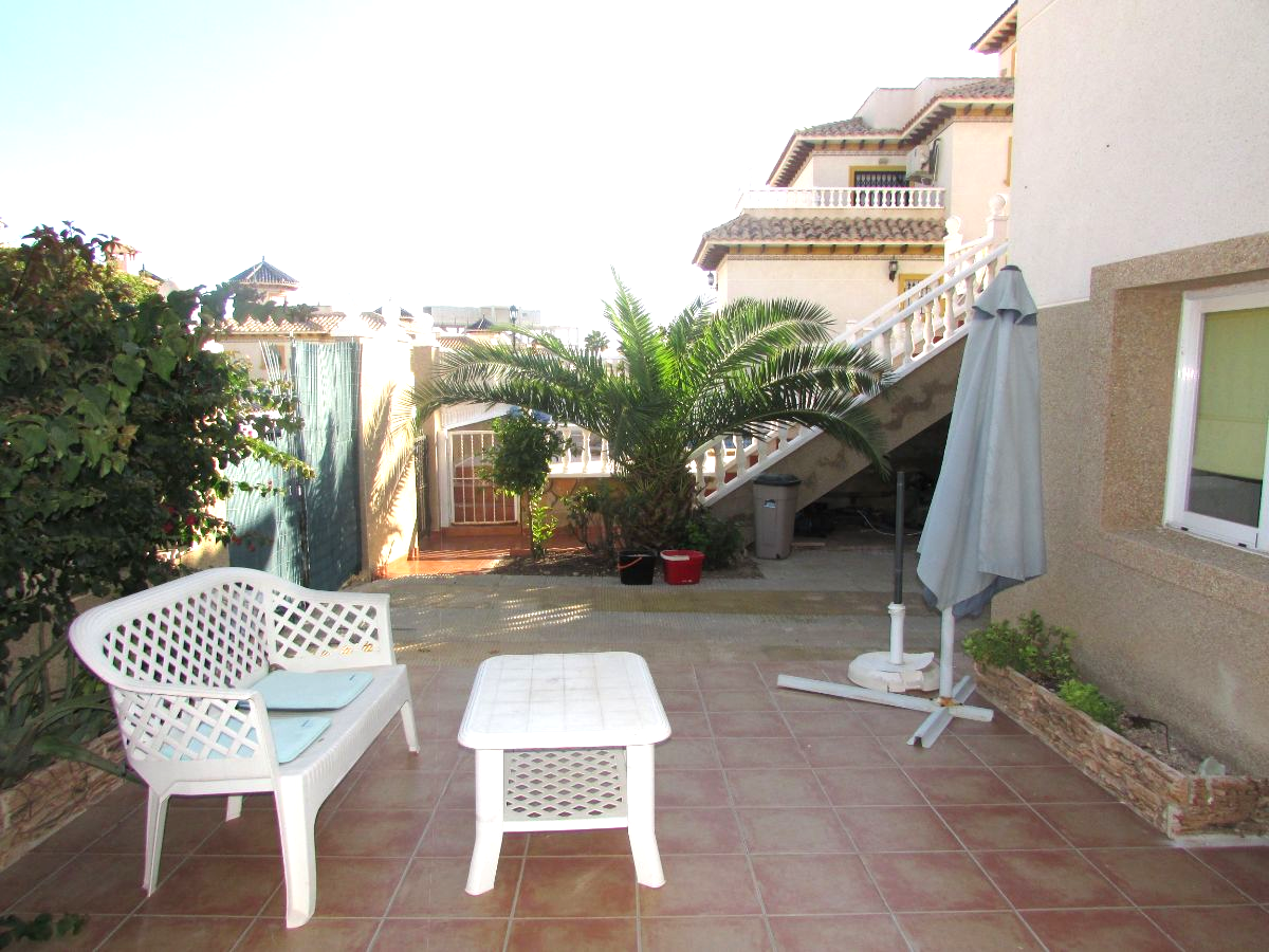 Venta de chalet en Orihuela Costa