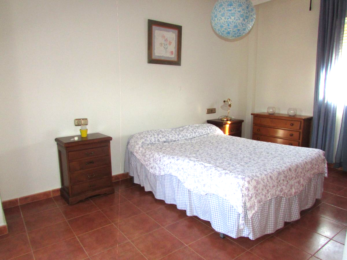 Zu verkaufen von chalet in
 Orihuela Costa