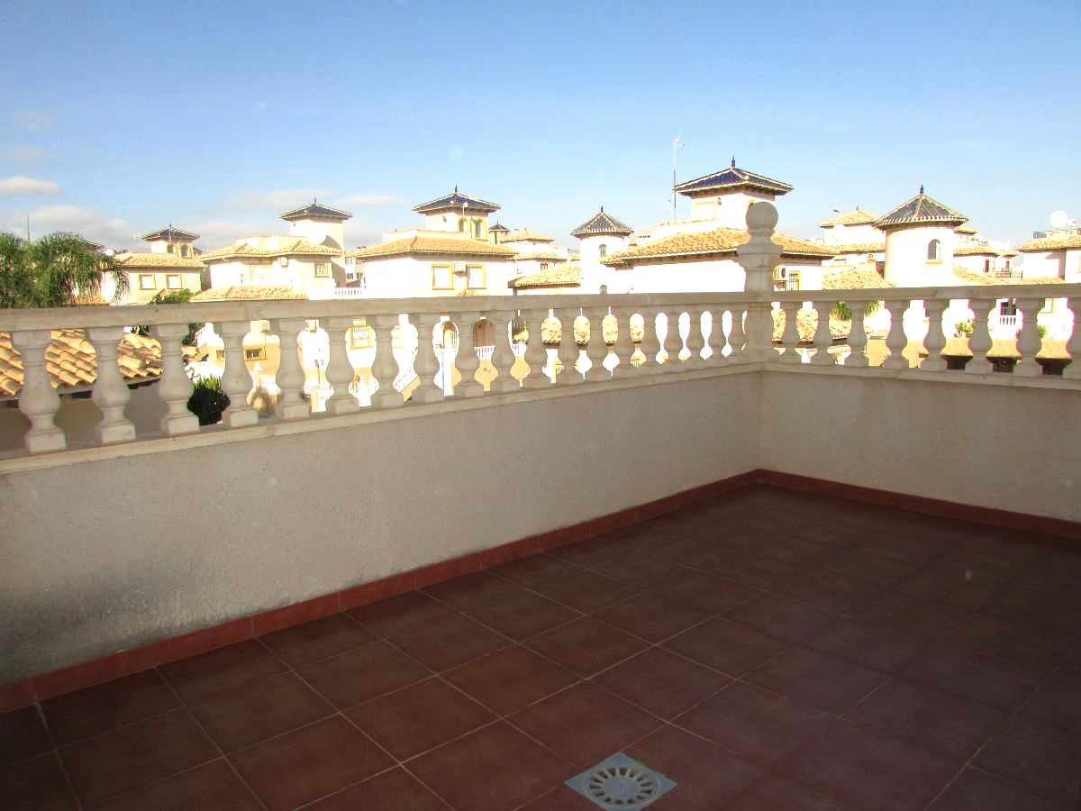 For sale of chalet in Orihuela Costa