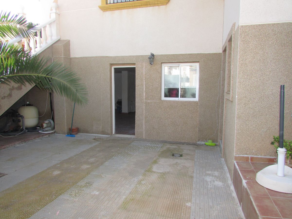 Venta de chalet en Orihuela Costa