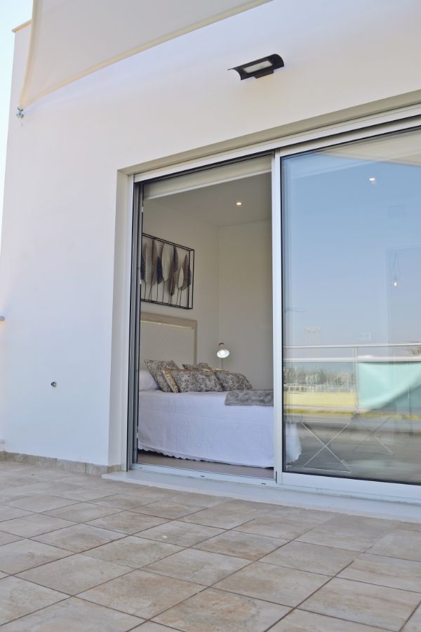 For sale of chalet in Los Alcázares
