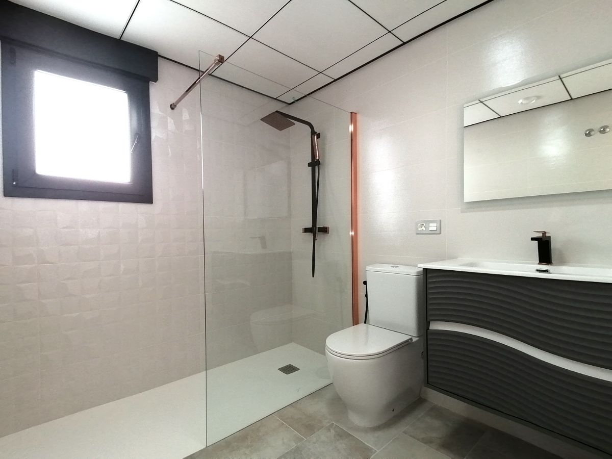 For sale of chalet in Torrevieja