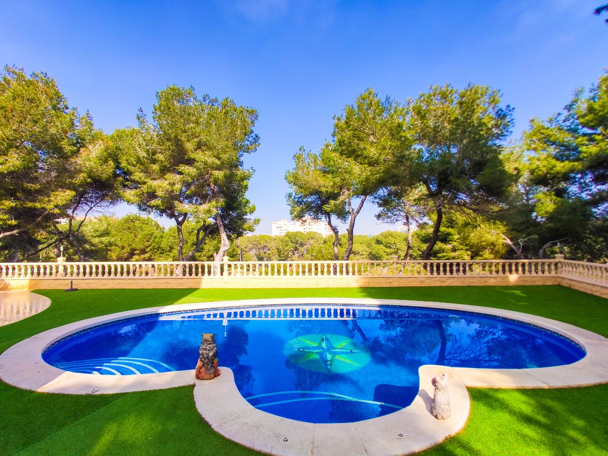 For sale of chalet in Orihuela Costa