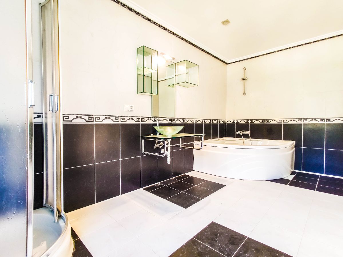 For sale of chalet in Orihuela Costa
