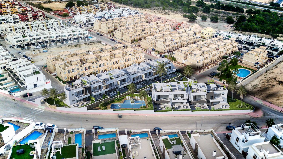 For sale of bungalow in Orihuela Costa