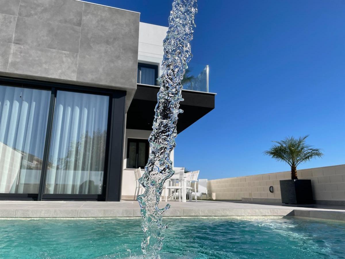 Köp av chalet i Torrevieja