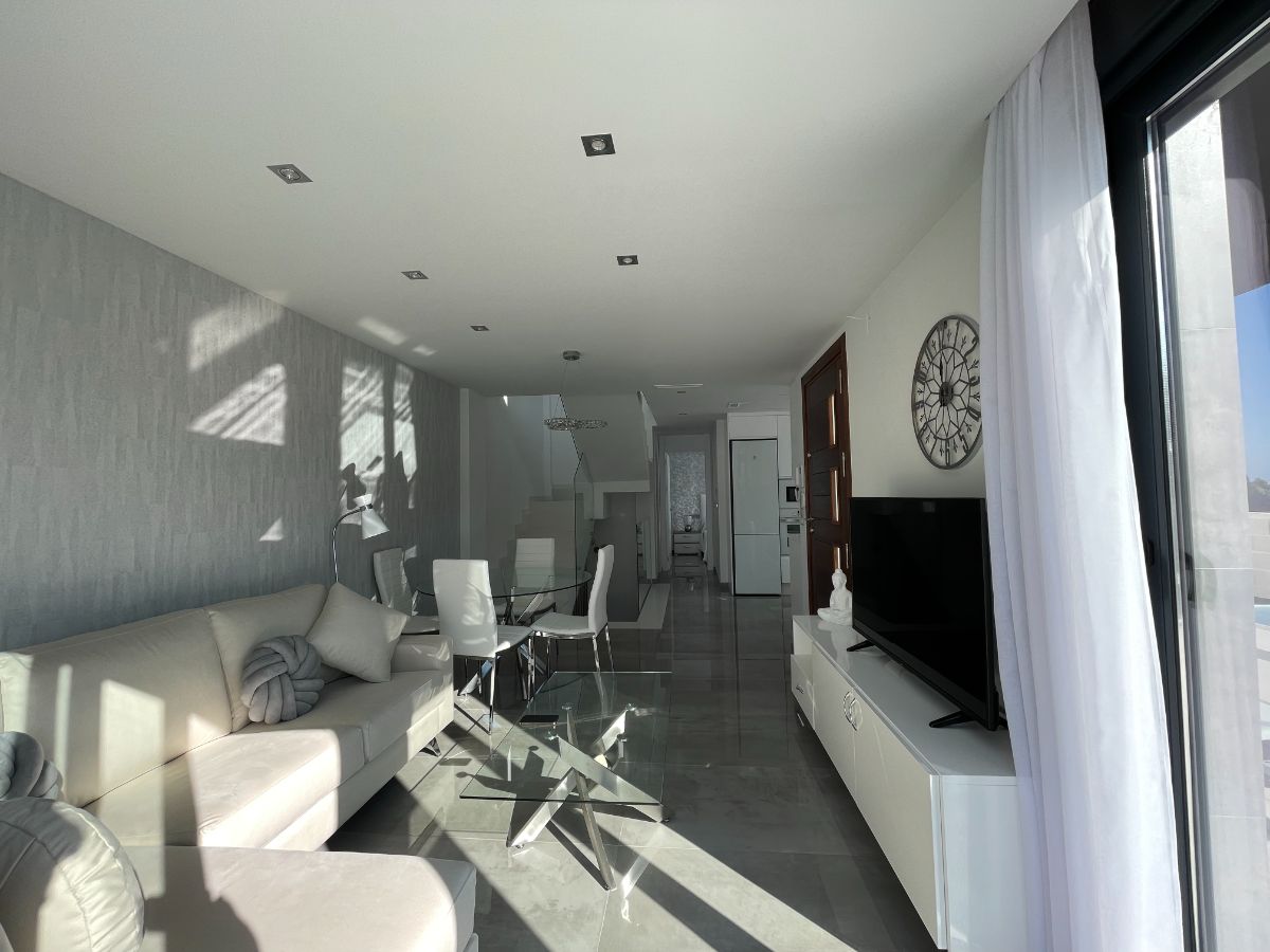 Köp av chalet i Torrevieja