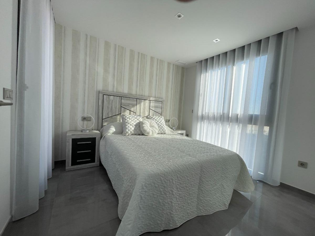 Köp av chalet i Torrevieja