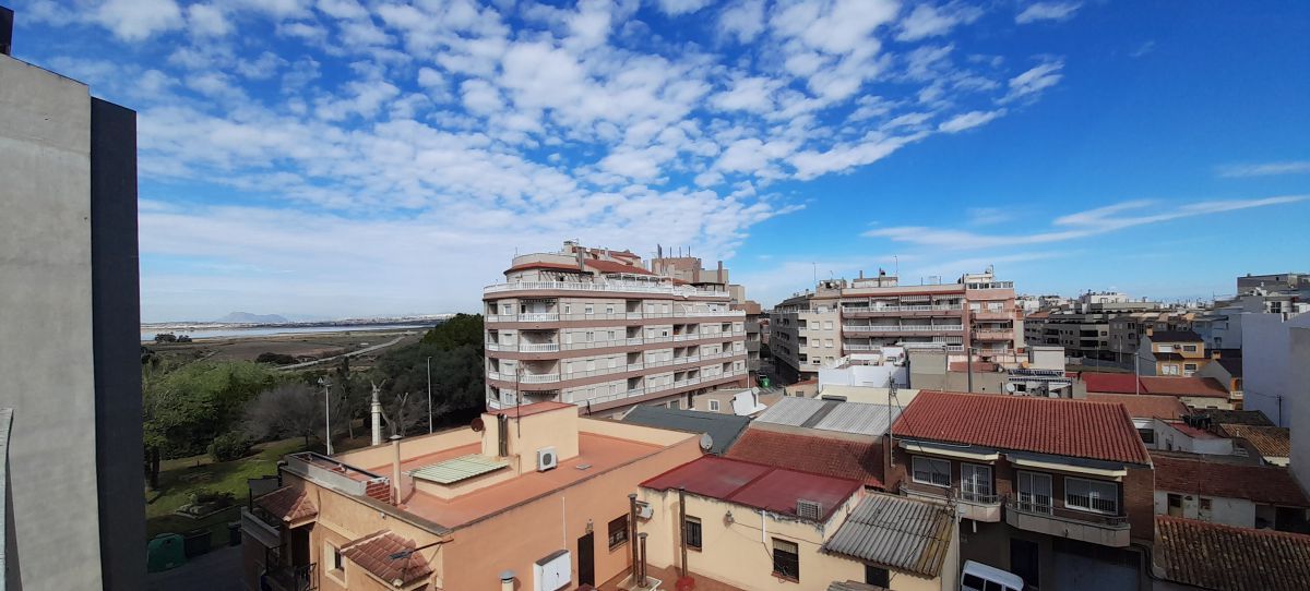 For sale of penthouse in Torrevieja