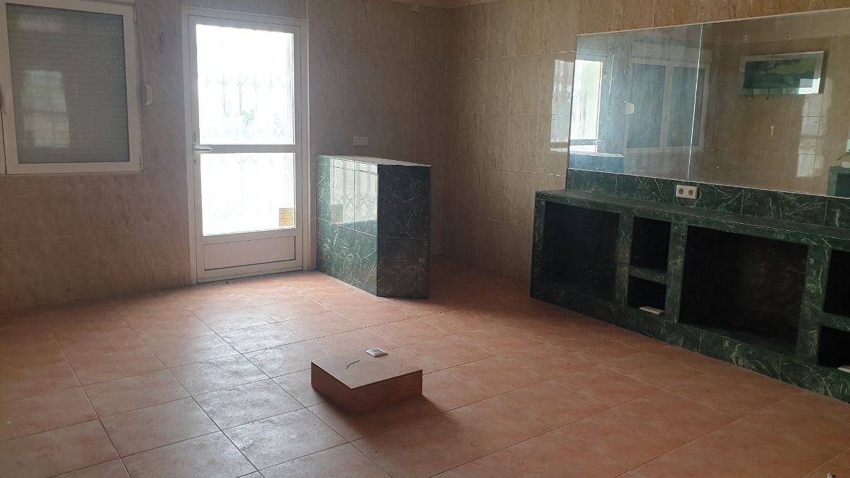 Venta de local comercial en La Mata