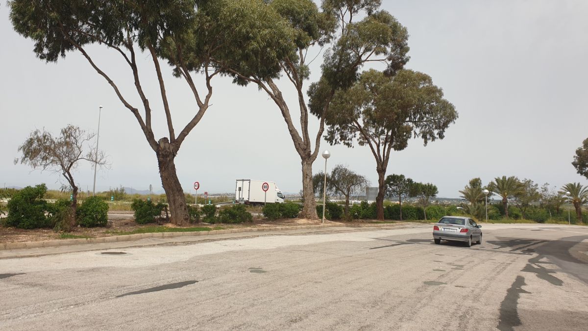 Venta de local comercial en La Mata