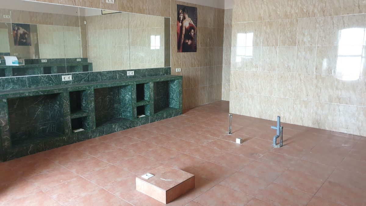 Venta de local comercial en La Mata