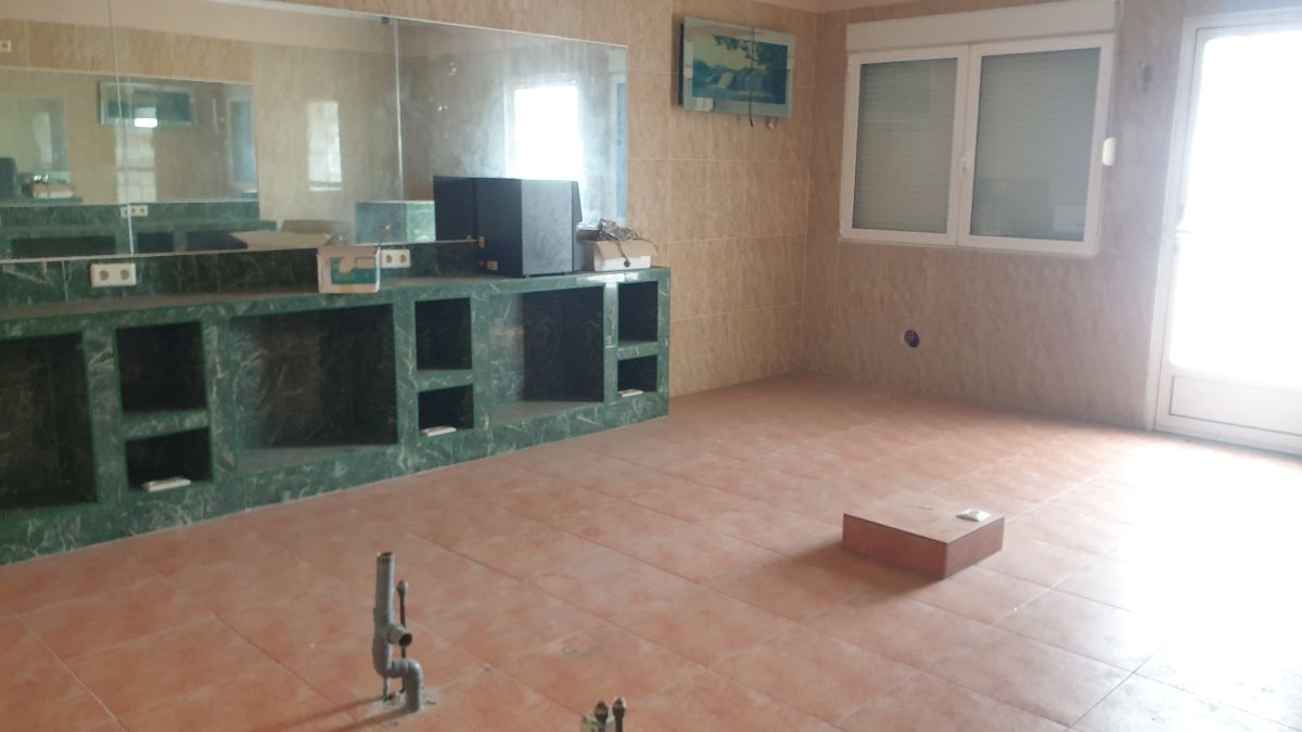 Venta de local comercial en La Mata