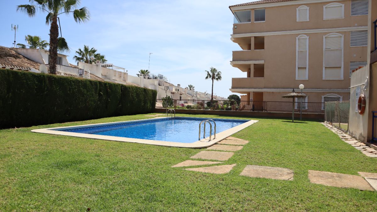 For sale of apartment in Orihuela Costa