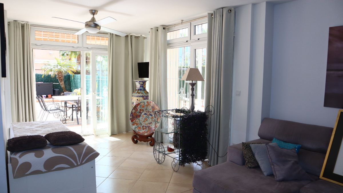 For sale of apartment in Orihuela Costa