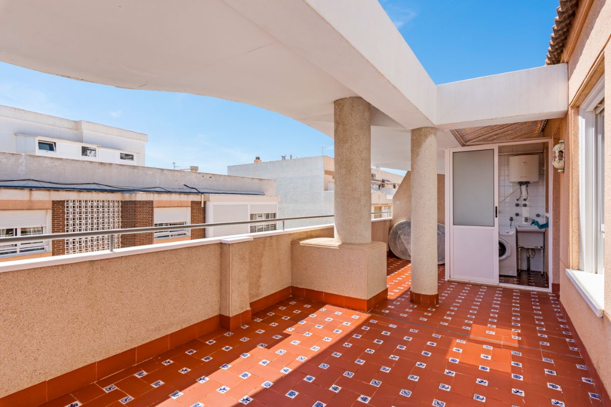 For sale of penthouse in Torrevieja