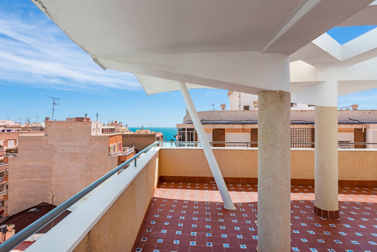 For sale of penthouse in Torrevieja