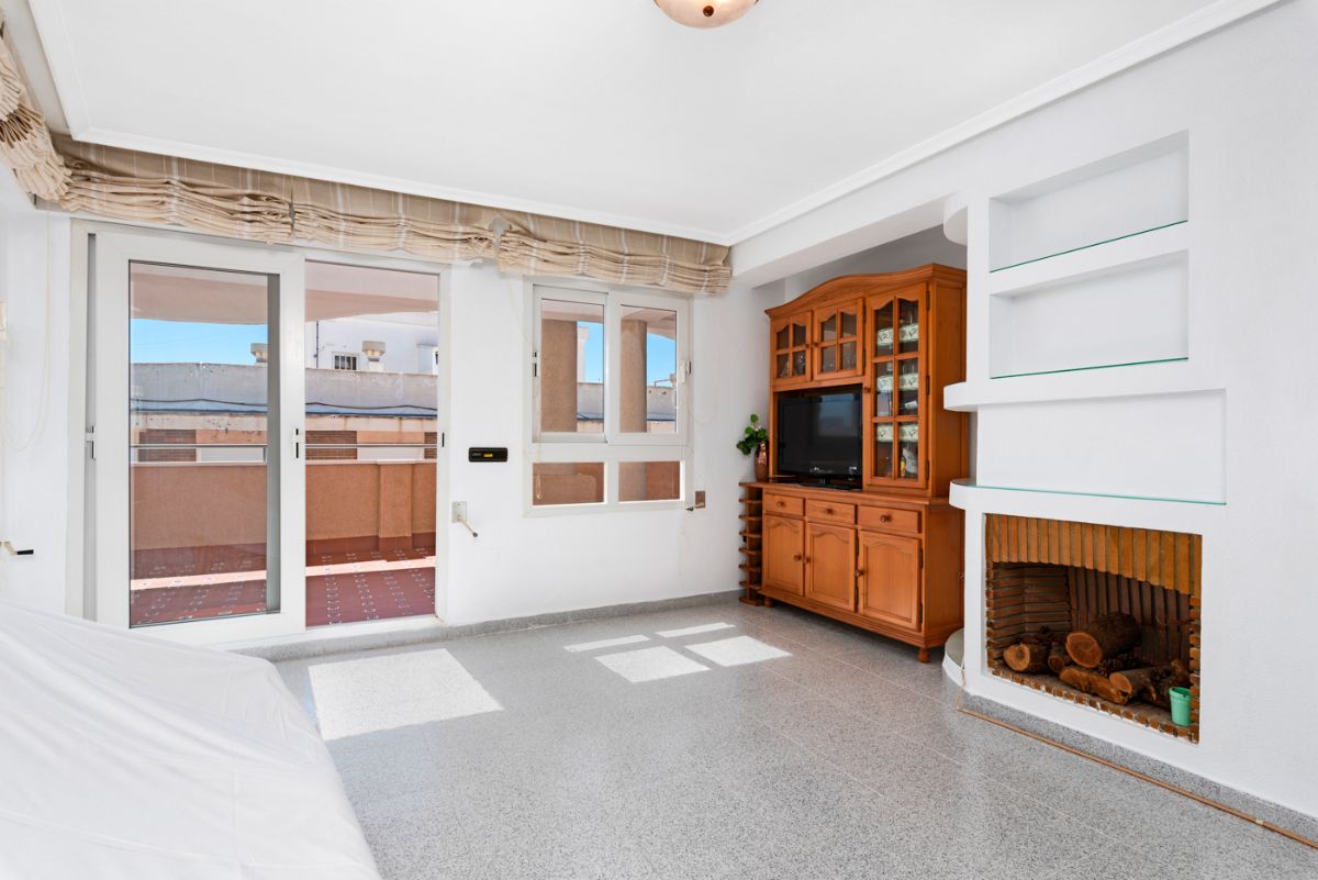 For sale of penthouse in Torrevieja