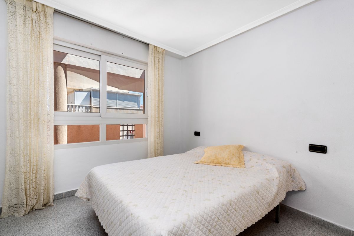 For sale of penthouse in Torrevieja