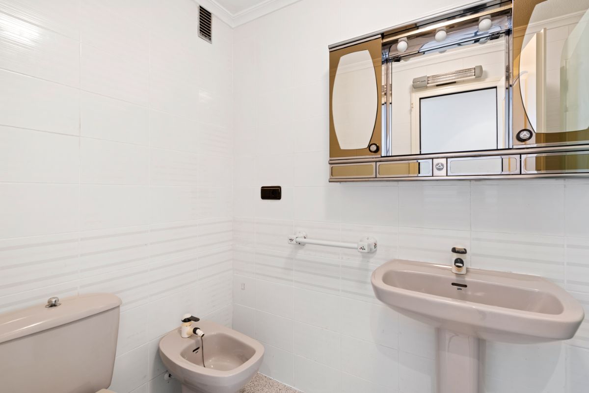 For sale of penthouse in Torrevieja