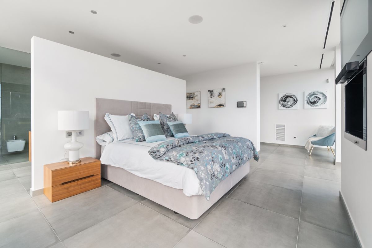 For sale of villa in Orihuela Costa