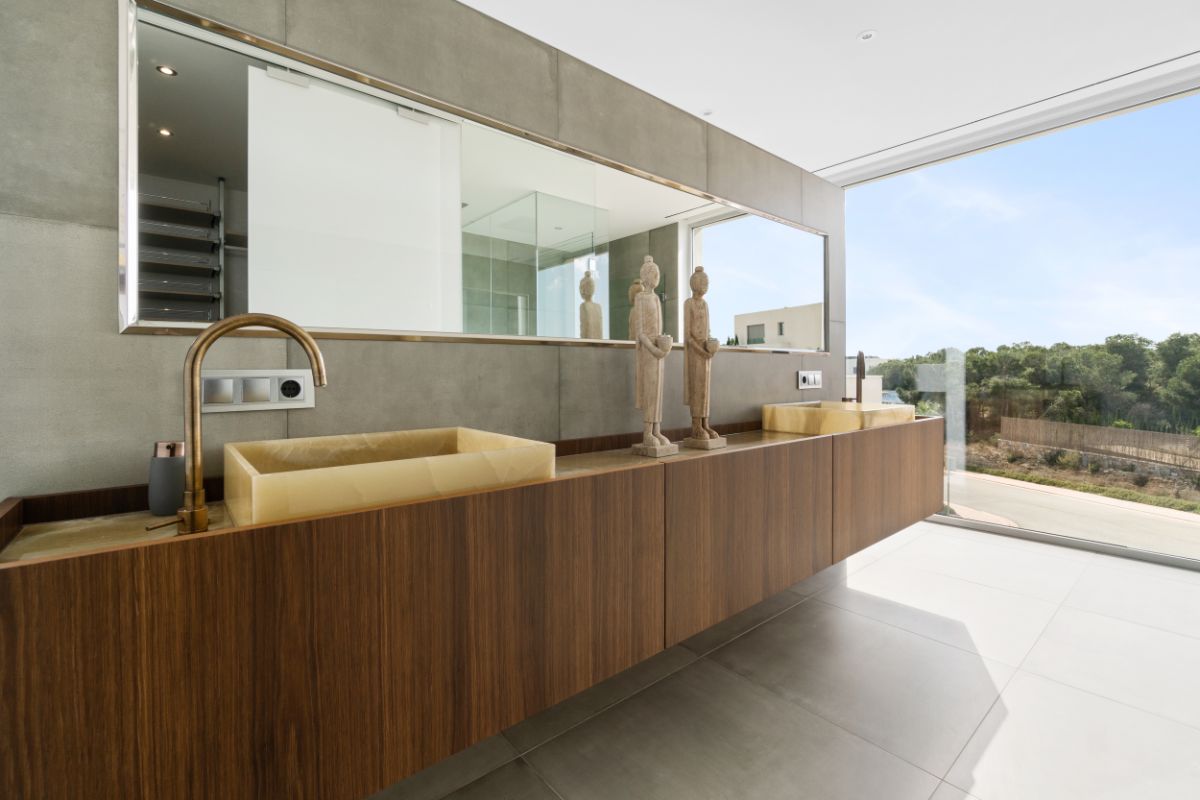 For sale of villa in Orihuela Costa
