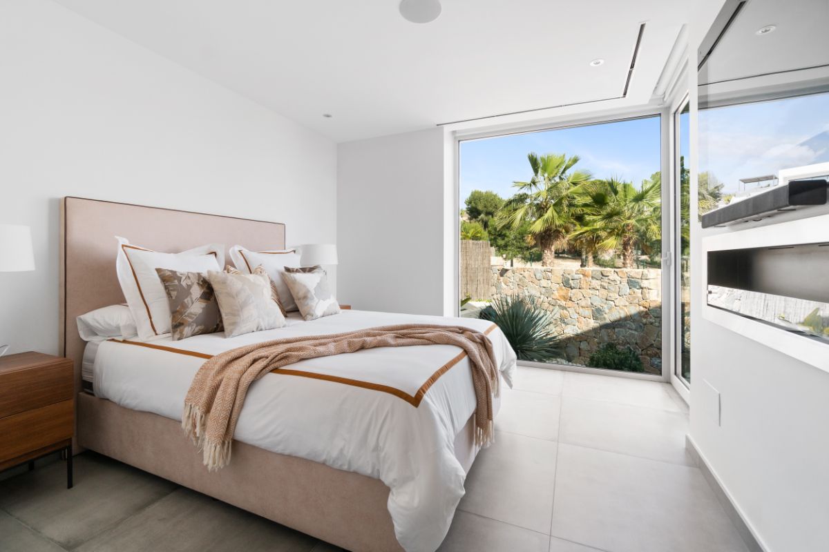 For sale of villa in Orihuela Costa