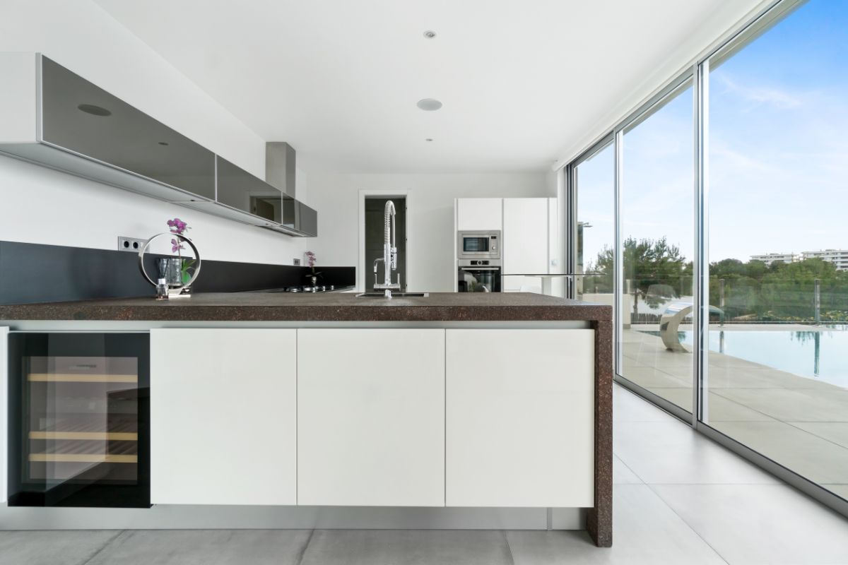 For sale of villa in Orihuela Costa