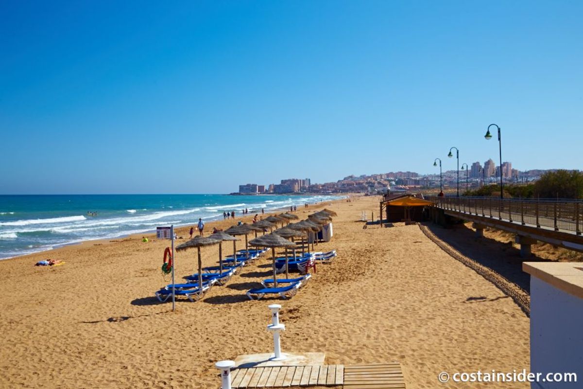 For sale of bungalow in La Mata