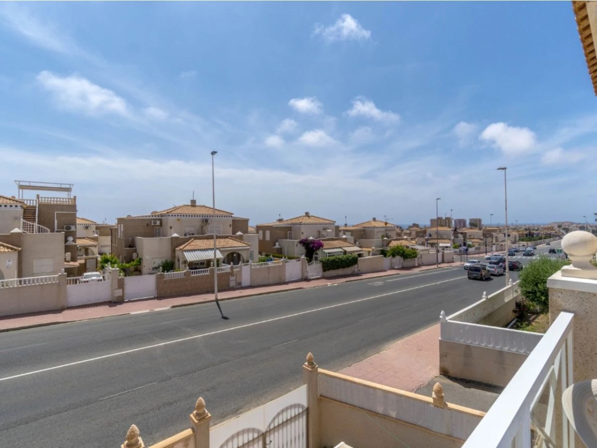 For sale of bungalow in Torrevieja