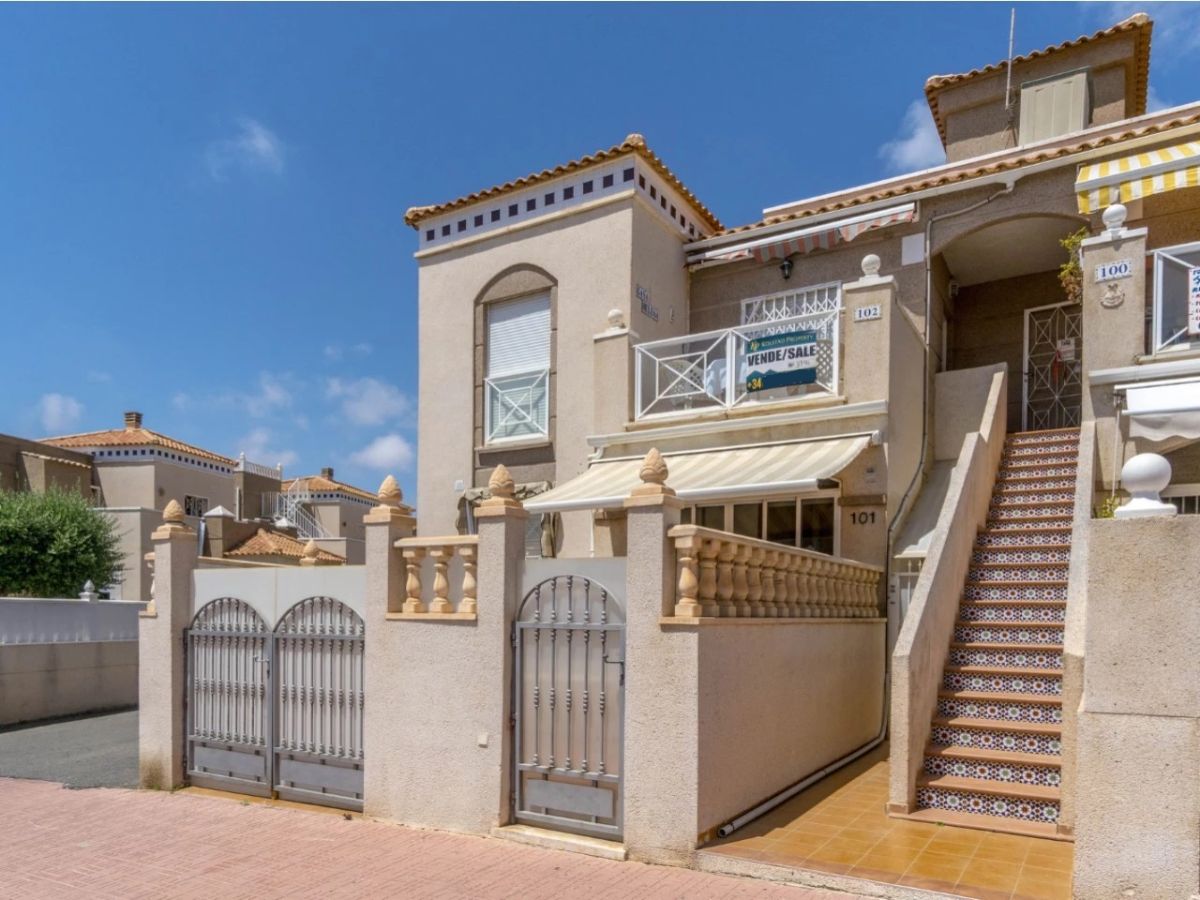 For sale of bungalow in Torrevieja
