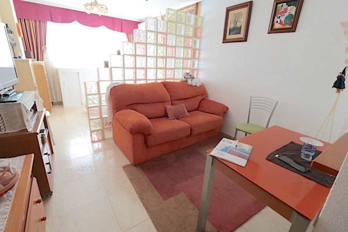 For sale of study in Torrevieja