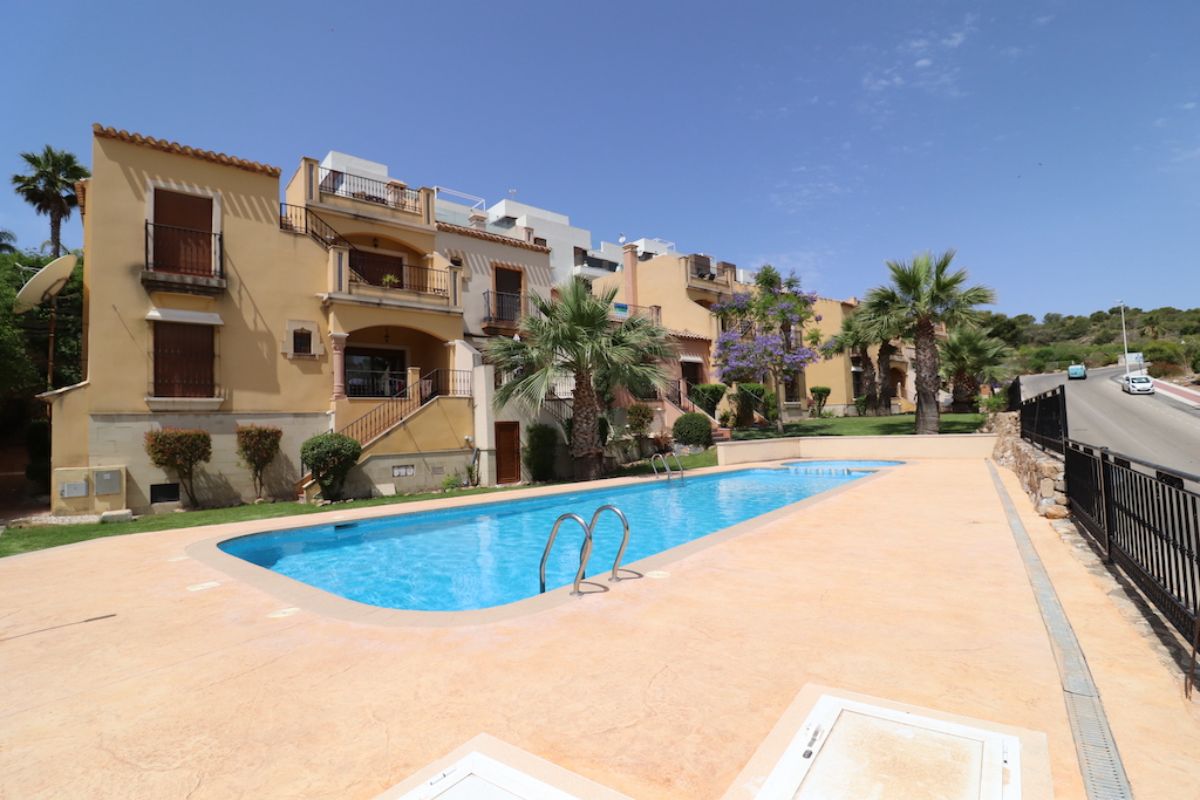 For sale of chalet in Orihuela Costa