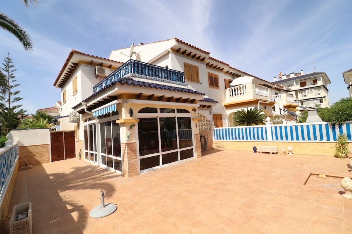 For sale of duplex in Torrevieja