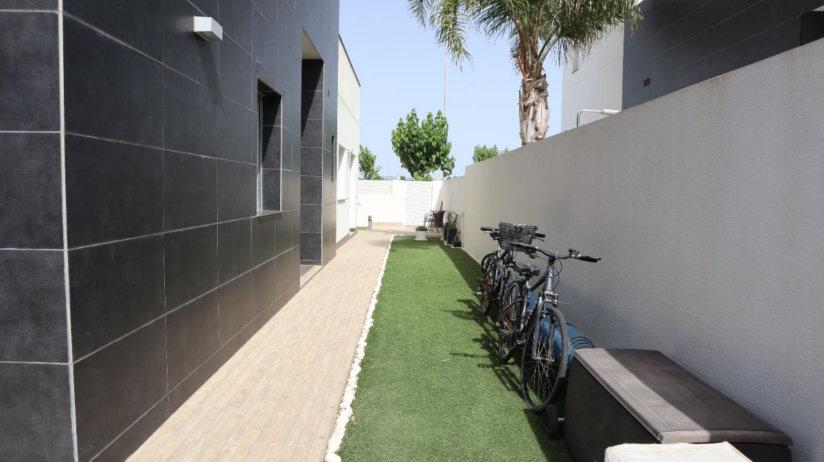 Venta de chalet en Pilar de la Horadada