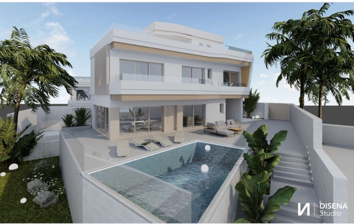 For sale of villa in Orihuela Costa