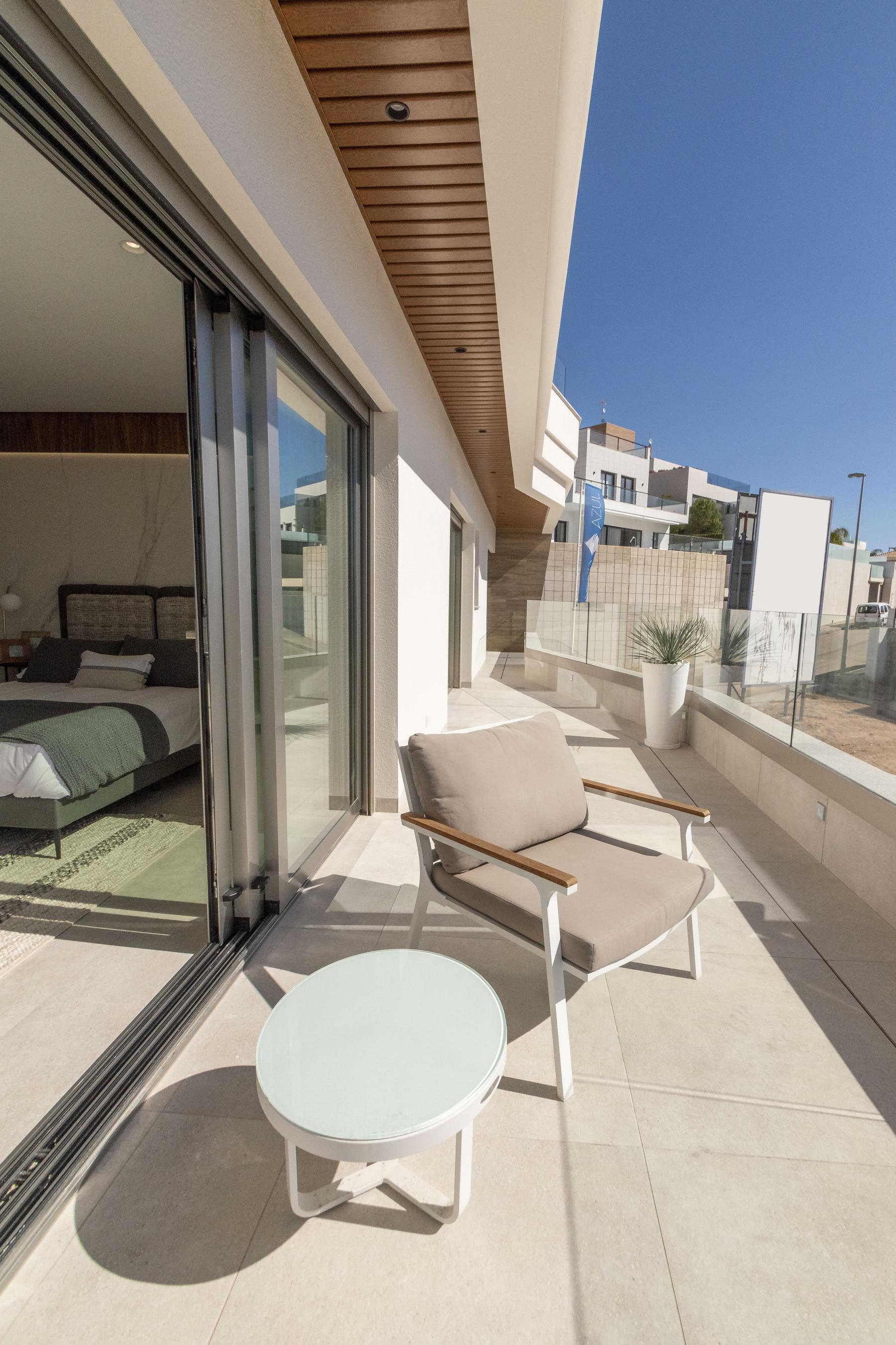 For sale of villa in Orihuela Costa