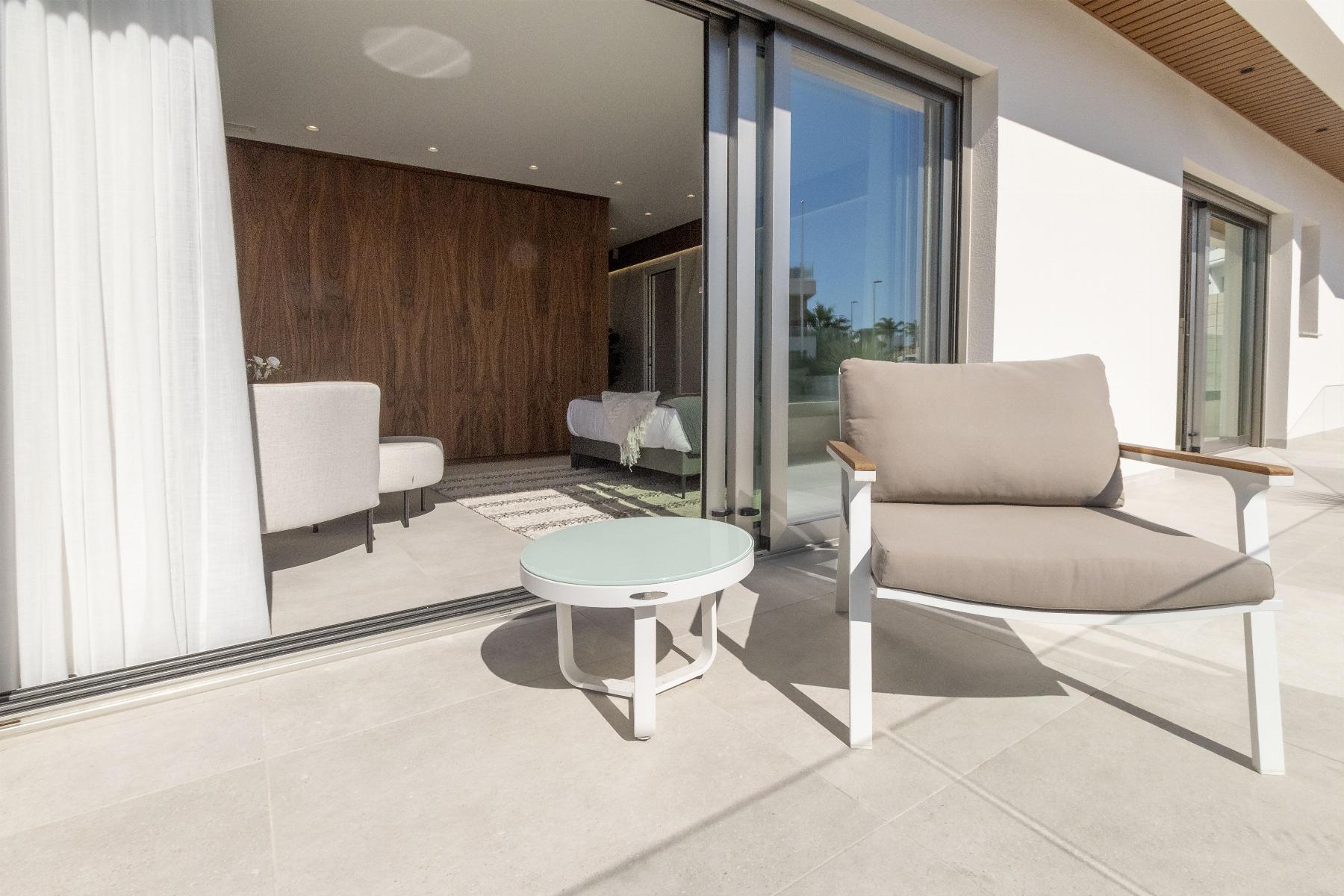 For sale of villa in Orihuela Costa