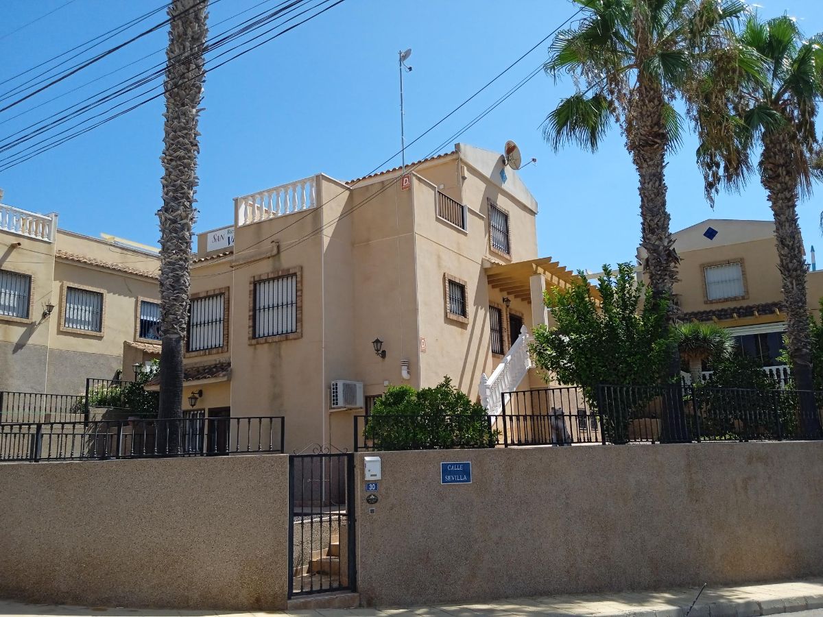 For sale of chalet in San Miguel de Salinas