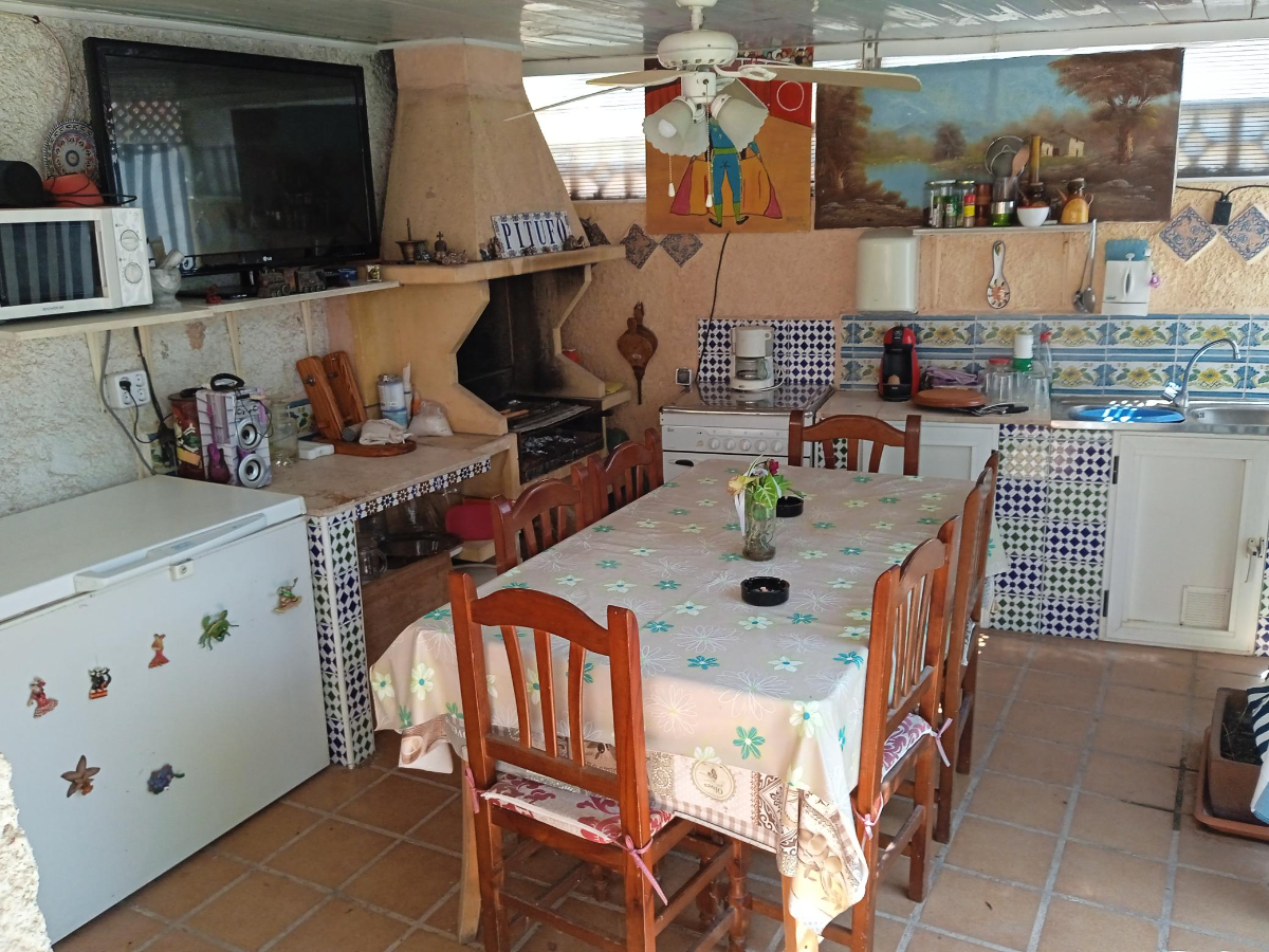 For sale of chalet in Torrevieja