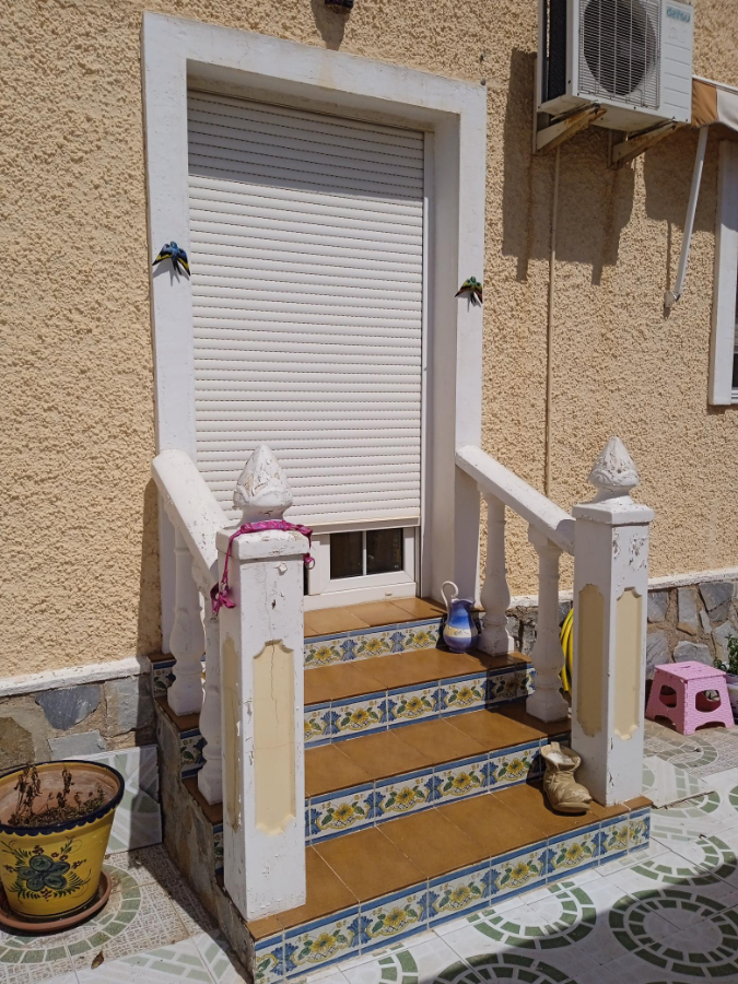 For sale of chalet in Torrevieja