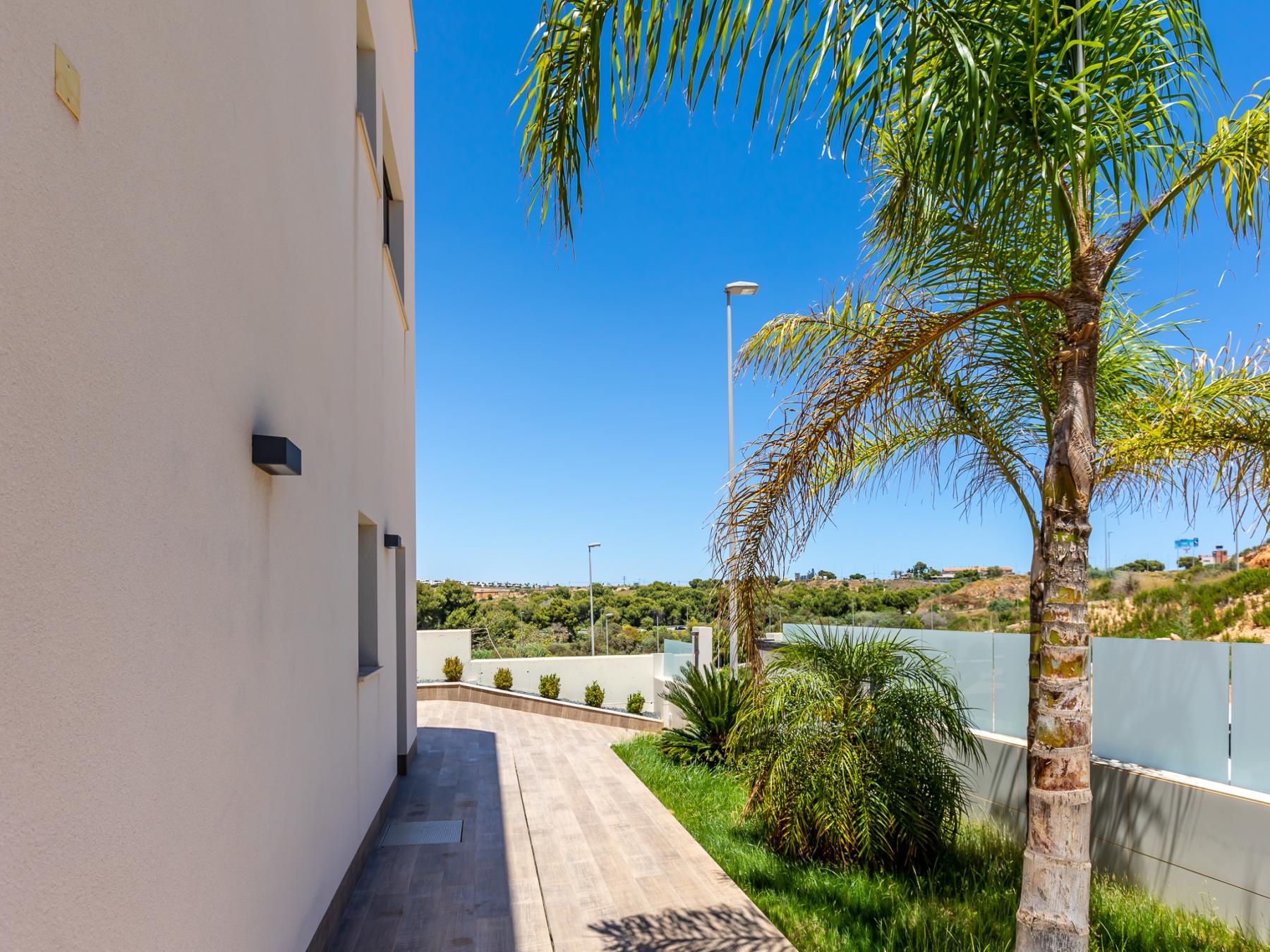 For sale of chalet in Orihuela Costa